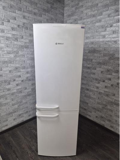 Холодильник BOSCH KGS36X25